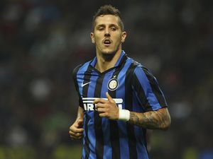 Sevilla Pinjam Jovetic dari Inter
