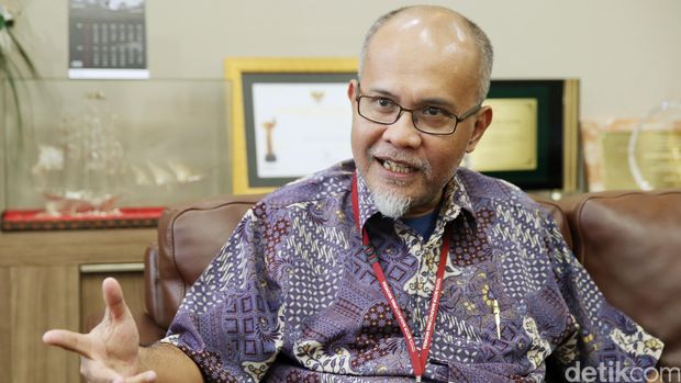 Warih Andang Tjahjono