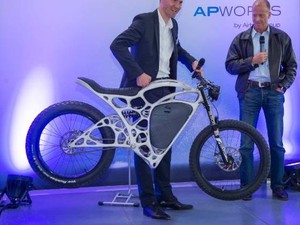 Keren! Sepeda Motor Ini Dibikin Pakai Printer 3D