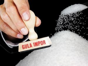 RI Impor 438.000 Ton Gula