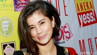 Jihan Fahira kini telah memiliki empat anak dari pernikahannya dengan Primus. Meski begitu, artis 38 tahun itu tetap terlihat cantik. Pool/Gus Mun/detikFoto.