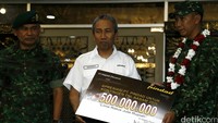 Pada ajang menembak Angkatan Darat tingkat dunia yang diikuti oleh 20 negara, TNI AD berhasil mengalahkan beberapa negara yang dikenal memiliki kekuatan Angkatan Darat yang cukup kuat seperti Amerika Serikat, Prancis, United Kingdom dan tuan rumah, Australia.