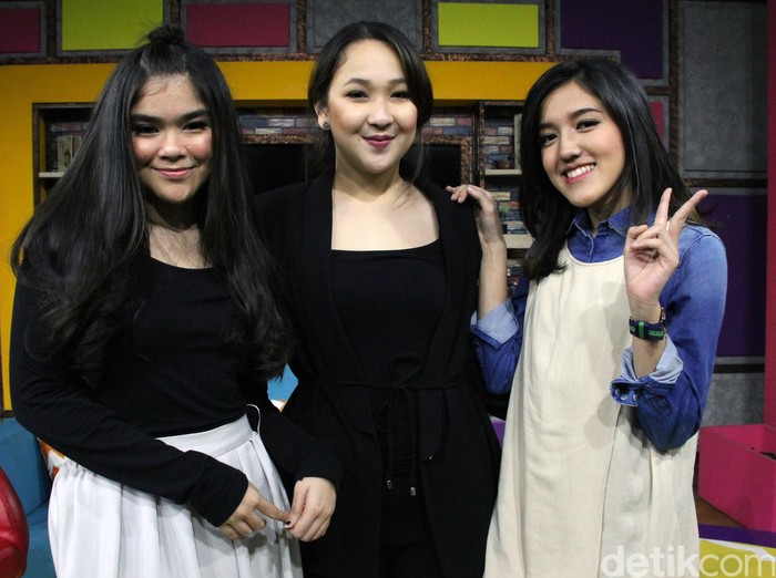 Penegasan Blink Sebagai Grup Vokal di Album Baru