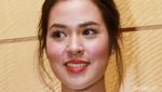 Raisa Cantik dengan Gaya Rambut Cepol, Setuju?