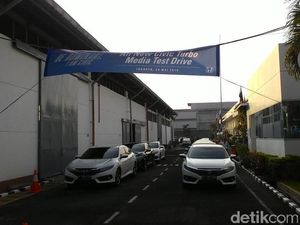 Bisa Pakai RON 87, Honda Civic Disarankan Pakai BBM RON 91 ke Atas