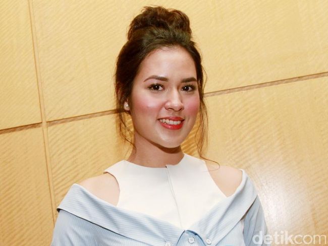 Cerita Hot Dengan Rambut Ikal  cerita abg cerita 