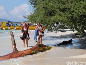 Industri Pariwisata Minta Pemerintah Kaji Kebijakan Bebas Visa