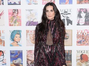 Demi Moore Ompong Karena Stres