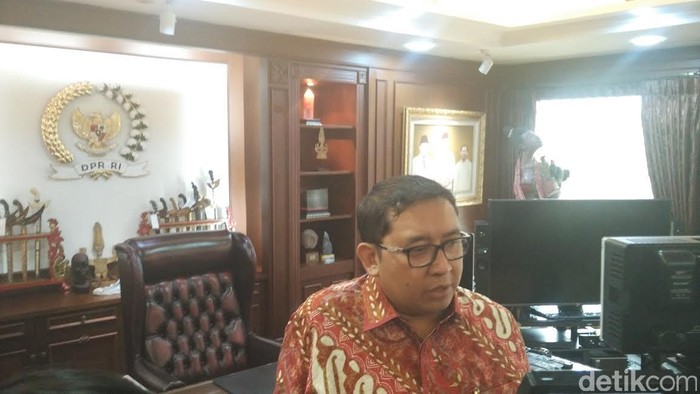 Fadli Zon Bela La Nyalla