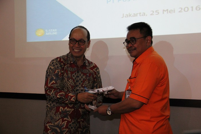Garuda Indonesia Angkut Kargo Khusus Milik Pos Indonesia