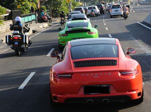 Komunitas Mobil Sport Arogan?