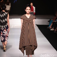 Lulu Lutfi Labibi Jalinan Lungsi Pakan Jakarta Fashion & Food Festival 2016 at Hotel harris. Kelapa Gading. Jakarta. [Foto: Mohammad Abduh/Wolipop]