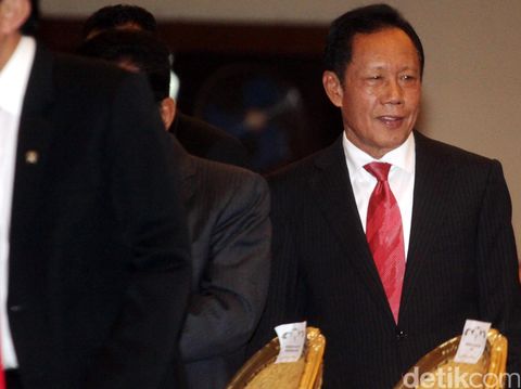 Megawati Soekarnoputri mendapat gelar Doctor Honoris Causa dari Universitas Padjadjaran, Rabu (25/5/2016). Para tokoh yang hadir seperti Boediono, Try Sutrisno, Sutiyoso, Ahmad Heryawan, Ridwan Kamil, Oesman Sapta, Olly Dondokambey, Wapres Jusuf, Rizal Ramli, Yasonna Laoly, Tjahjo Kumolo, Basuki Hadimuljono, Amran Sulaiman, dan Ignasius Jonan.