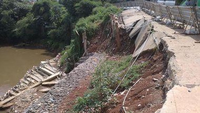 Waspadai Jalur Longsor di Jawa Timur Saat Mudik Lebaran