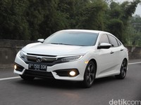 Menguji Honda Civic Berbekal Mesin Turbo