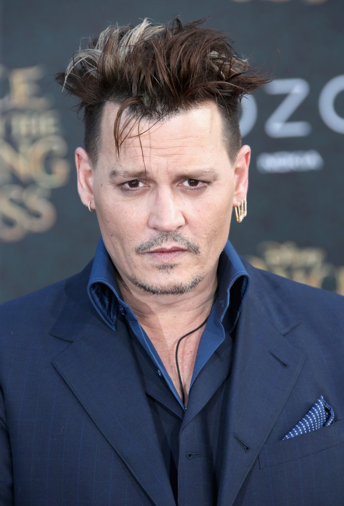Johnny Depp Dengan Gaya Rambut Berantakan Yay Or Nay