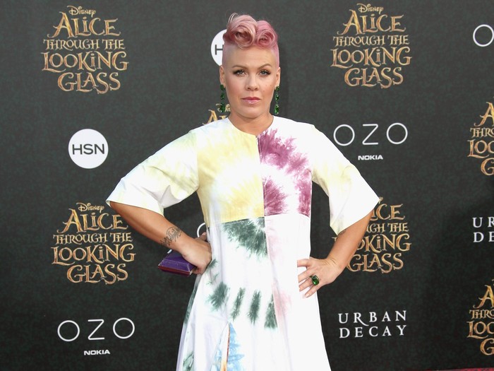 Pink Dianugerahi Kontribusi Luar Biasa dalam BRIT Awards 2019