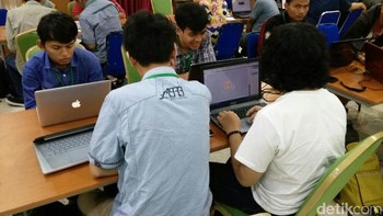 Hingga akhir 2016, perusahaan yang dikomandoi oleh Sundar Pichai ini menargetkan dapat mencetak 20 ribu pengembang lewat Android Kejar. Sehingga pada 2020 nanti mereka dapat mewujudkna komitmen 100 ribu pengembang. Foto: detikINET/Adi Fida Rahman