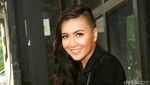 Denada Makin Pede dengan Rambut Side Undercut
