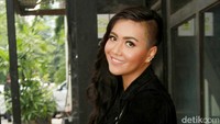 Wanita berusia 37 tahun itu memang kerap kali mengganti gaya rambutnya. Pool/Gus Mun/detikFoto.