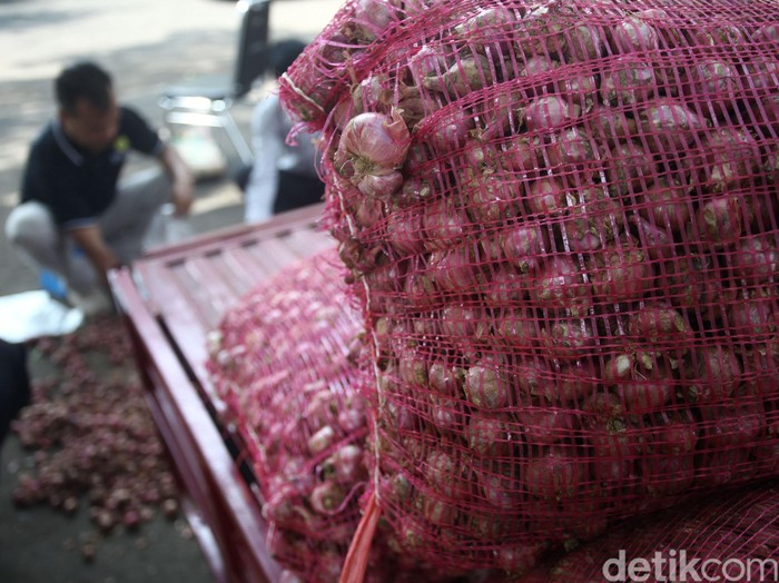 Ditugaskan Impor Bawang Merah, BUMN Ini Mengaku Belum Tahu