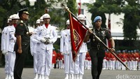Pelantikan serah terima jabatan dipimpin oleh Panglima TNI Jenderal Gatot Nurmantyo di Markas Komando Paspampres, Jl Tanah Abang II, Jakarta Pusat, Rabu (25/5/2016). 