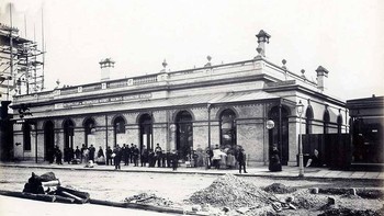 Paddington Station di tahun 1868, setahun setelah dibuka. Foto: Museum of London