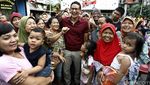 Sandiaga Uno Sapa Warga Menteng Tenggulun