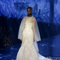 Tek Saverio mengangkat tema Absolutex di peragaan solo pertamanya yang bertempat di Hotel Raffles. Jakarta. [Foto: Mohammad/Wolipop]