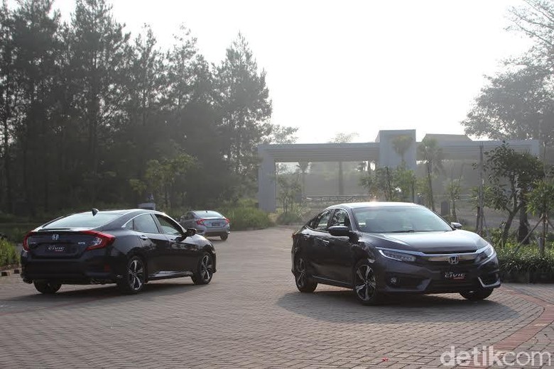 Sedan Honda Civic Turbo. Foto: Rangga Rahadiansyah Sedan Honda Civic Turbo. Foto: Rangga Rahadiansyah