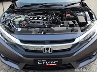 Menguji Honda Civic Berbekal Mesin Turbo
