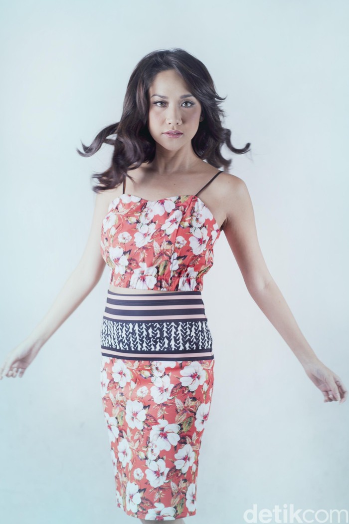 Bunga Citra Lestari saat pemotretan Celeb of the Month
