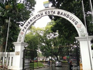 PNS Bandung Pulang Lebih Cepat Selama Ramadan