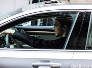 Volvo V90 Antarkan Zlatan Ibrahimovic ke Piala Eropa 2016