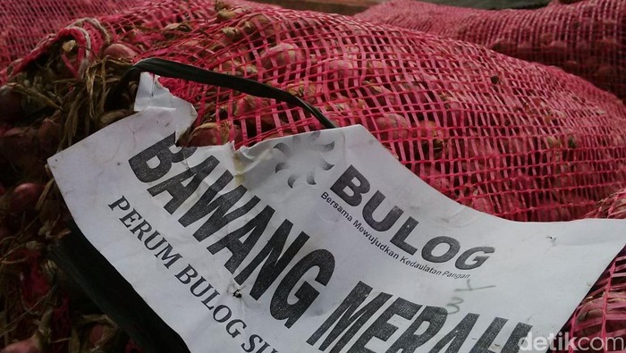 Bulog Ogah Beli Bawang Merah, Stok di Tingkat Petani Menumpuk