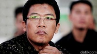 Muhammad Misbakhun (Komisi IX, Fraksi Golkar). Pada 6 Oktober 2015, M. Misbakhun mengusulkan penggunaan hak inisiatif DPR RI atas perubahan pada Undang-Undang Nomor 30 Tahun 2002 tentang Komisi Pemberantasan Tindak Pidana Korupsi dimasukkan dalam Prolegnas 2015.