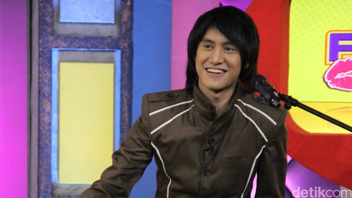 Kevin Aprilio di acara Rumpi: No Secret di Gedung Trans TV, Tendean, Jakarta Selatan.