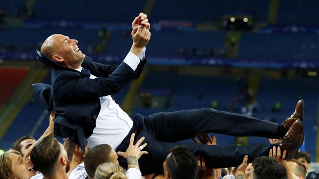 Zinedine Zidane kini melanjutkan karier sebagai pelatih Real Madrid.