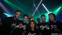 Para turis asal dubai menikmati dentuman musik di Colosseum Club Jakarta. 