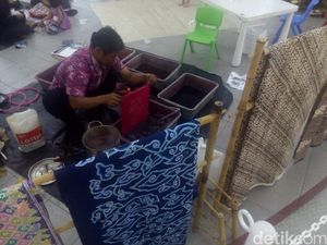 Serunya Belajar Membatik di Pesta Pendidikan