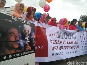 Aksi 10.000 Pesawat Kertas untuk Presiden, Bentuk Dukungan Terhadap Aksesi FCTC