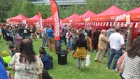 Gerai kuliner Indonesia di Festival Indonesian Weekend. Ada sate, nasi padang, gudeg, bakso dan lain-lain (Fitraya/detikTravel)