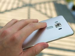 Lebih Dekat dengan Si Gahar ZenFone 3 Deluxe