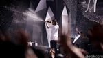 Partygoers Berpesta Bareng Dimitri Vegas