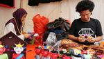 Miniatur Ondel-ondel dari Barang Bekas