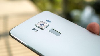 ZenFone versi deluxe ini ini menggunakan GPU Adreno 530 dan RAM 6 GB. Foto: androidcentral