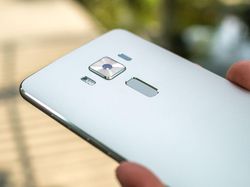 Lebih Dekat dengan Si Gahar ZenFone 3 Deluxe