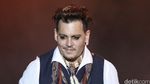 Digugat Cerai, Johnny Depp Tetap Asyik Manggung di Jerman