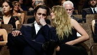 Ataupun kejadian di mana ia melempar sebuah botol minuman dan membuat luka di jari Johnny hingga putus. Vittorio Zunino Celotto/Getty Images