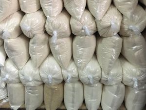 Harga Eceran Tertinggi Gula dan Minyak Berlaku Sampai September